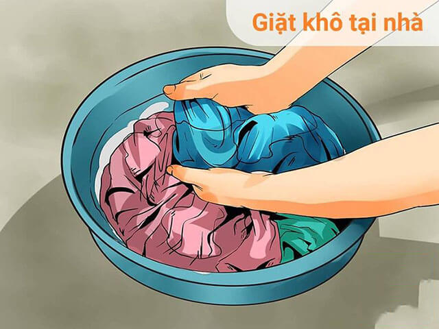 giặt khô tại nhà bằng tay