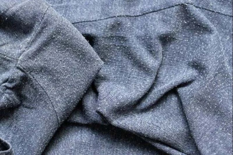 Cách làm mới áo dạ cũ tại nhà đơn giản, không tốn kém
