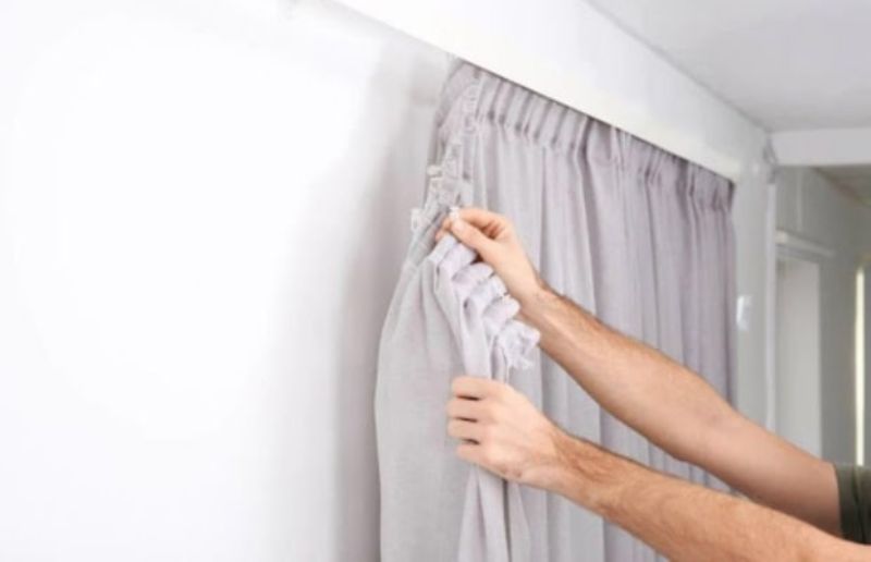 Tổng Quan Về Rèm Cao Su Và Lý Do Cần Giặt Đúng Cách