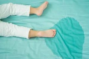 7 cách khử mùi nước tiểu trên nệm nhanh sạch và hiệu quả