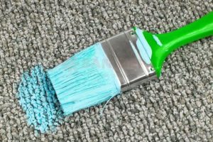 Hướng dẫn cách tẩy sơn trên thảm hiệu quả và nhanh chóng
