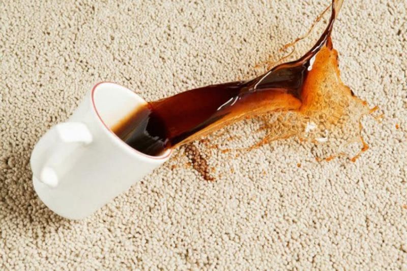 Những Lưu Ý Khi Tẩy Vết Cà Phê Trên Thảm