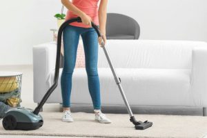 Cách vệ sinh thảm trải sàn bằng máy hút bụi siêu sạch tại nhà