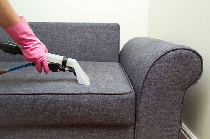 Hướng Dẫn 5 Bước Vệ Sinh Ghế Sofa Vải Đúng Cách