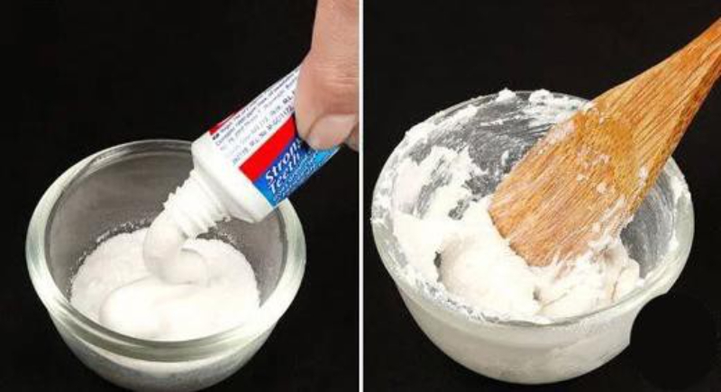 Dùng hỗn hợp kem đánh răng và baking soda