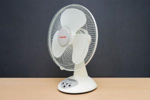 Cách vệ sinh quạt tích điện nhanh, an toàn, đúng kỹ thuật